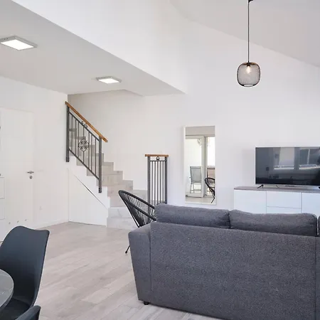 Apartment Aquavue Von Litto Kastela